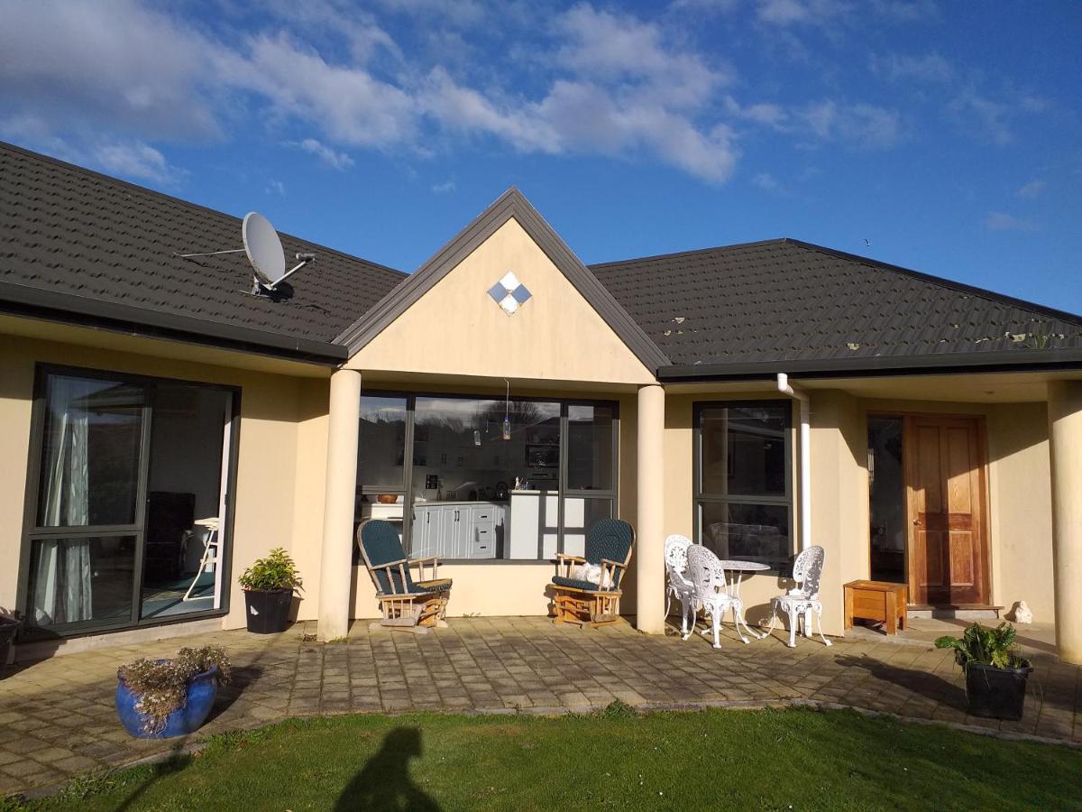 My Place Bnb Tuatapere Exterior foto